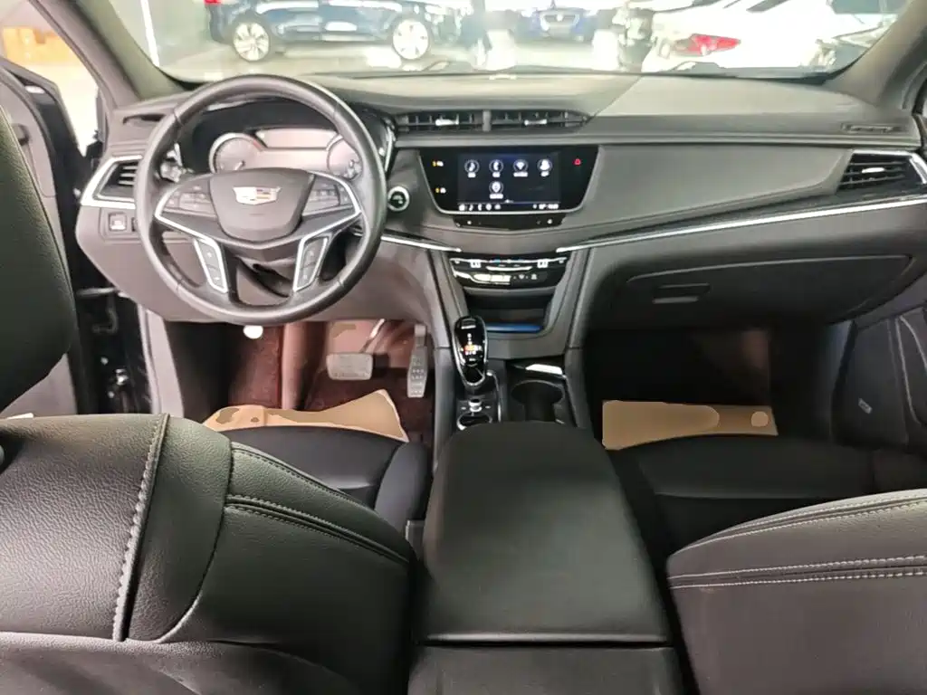 Cadillac XT5 — миниатюра 10