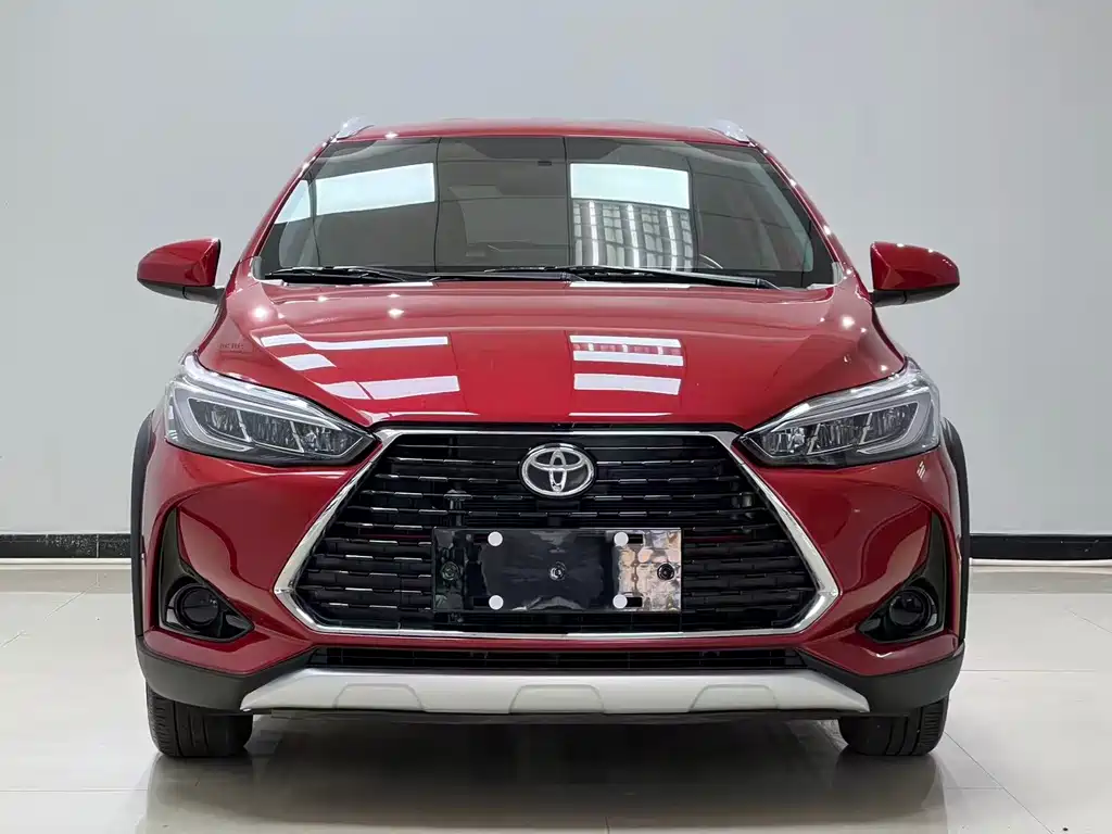 Toyota Yaris L — миниатюра 2