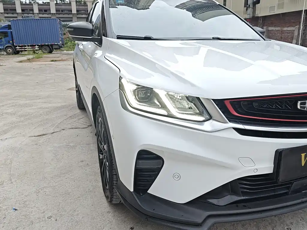 Geely Binyue — миниатюра 8