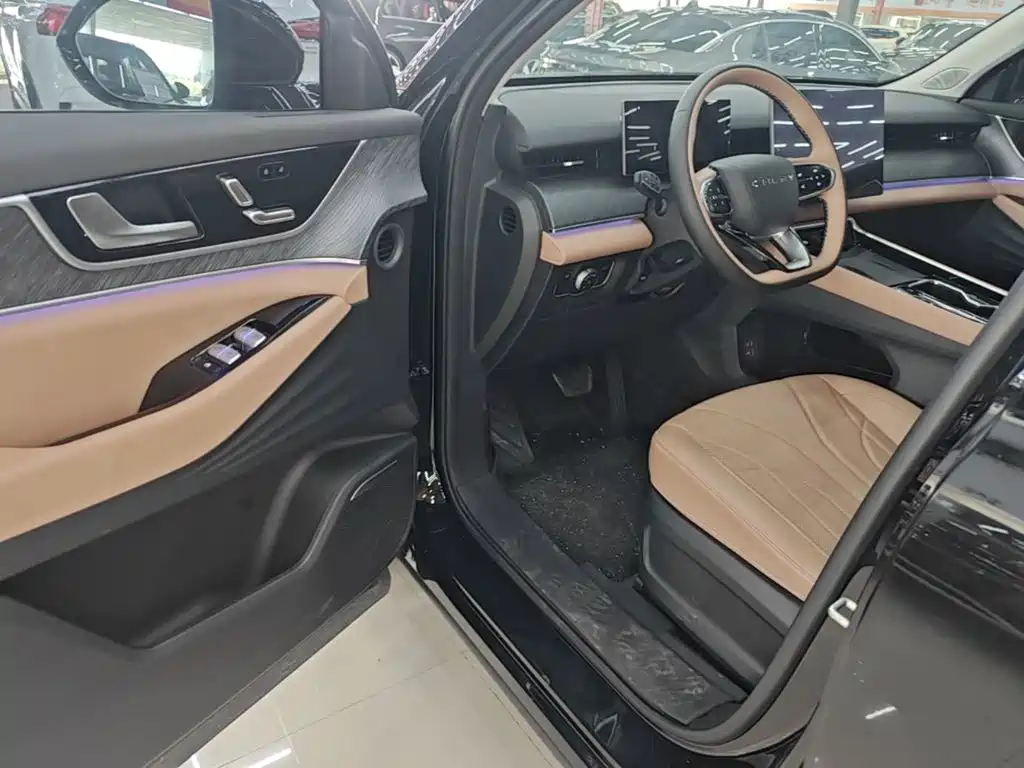 Chery Tiggo 8L — миниатюра 16