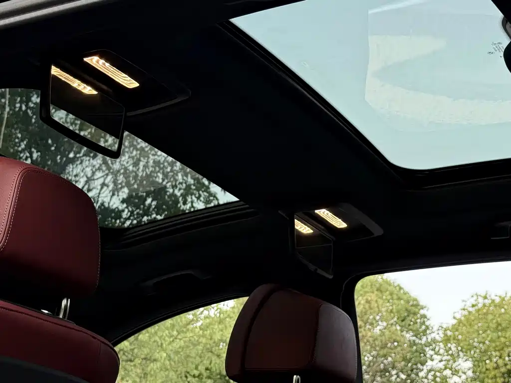 BMW 5 Series — миниатюра 18