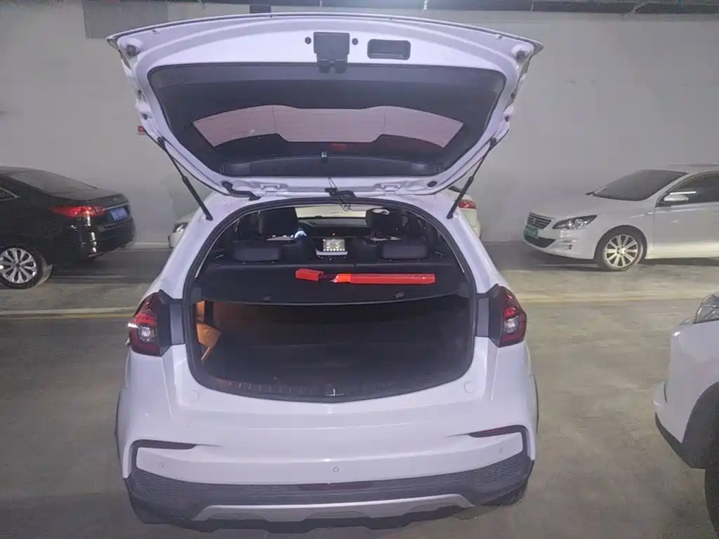 Geely Vision X3 — миниатюра 15