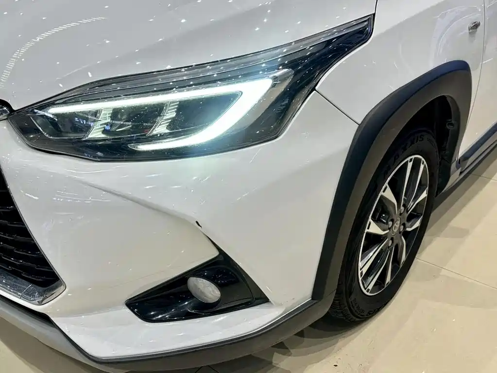 Toyota Yaris L — миниатюра 10