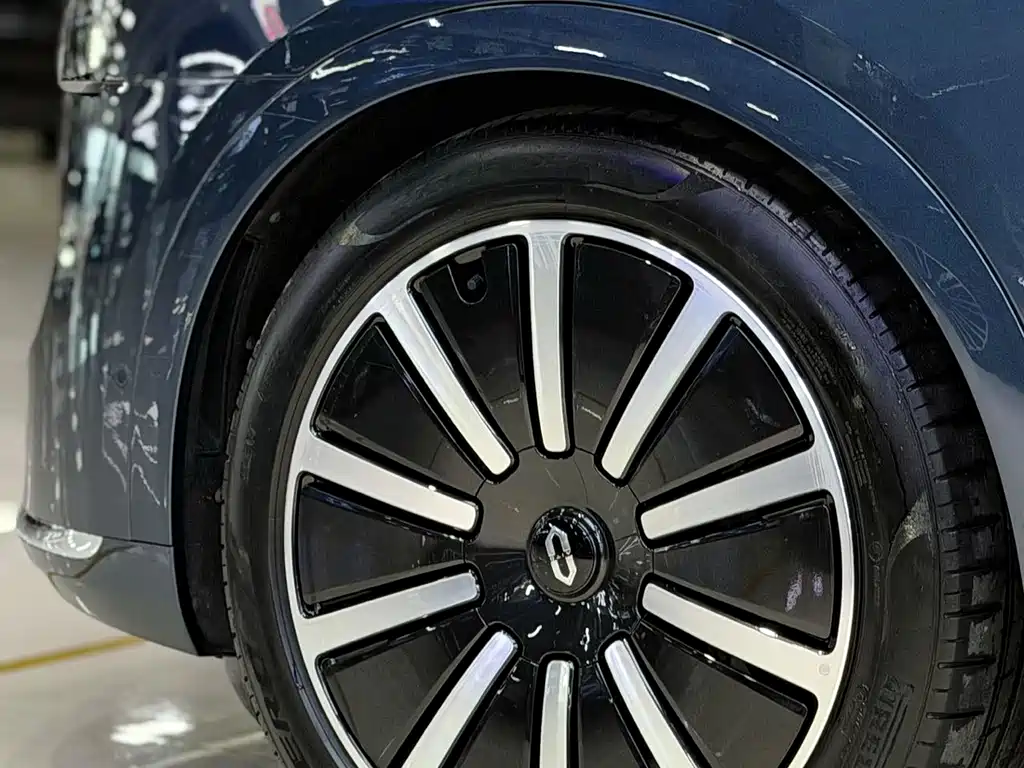AITO Wenjie AITO M9 — миниатюра 14