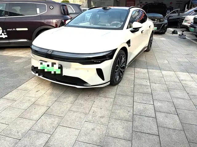Zeekr 007GT 2025