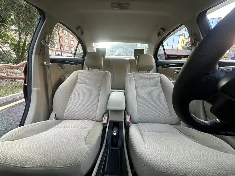 Suzuki Alivio — миниатюра 11