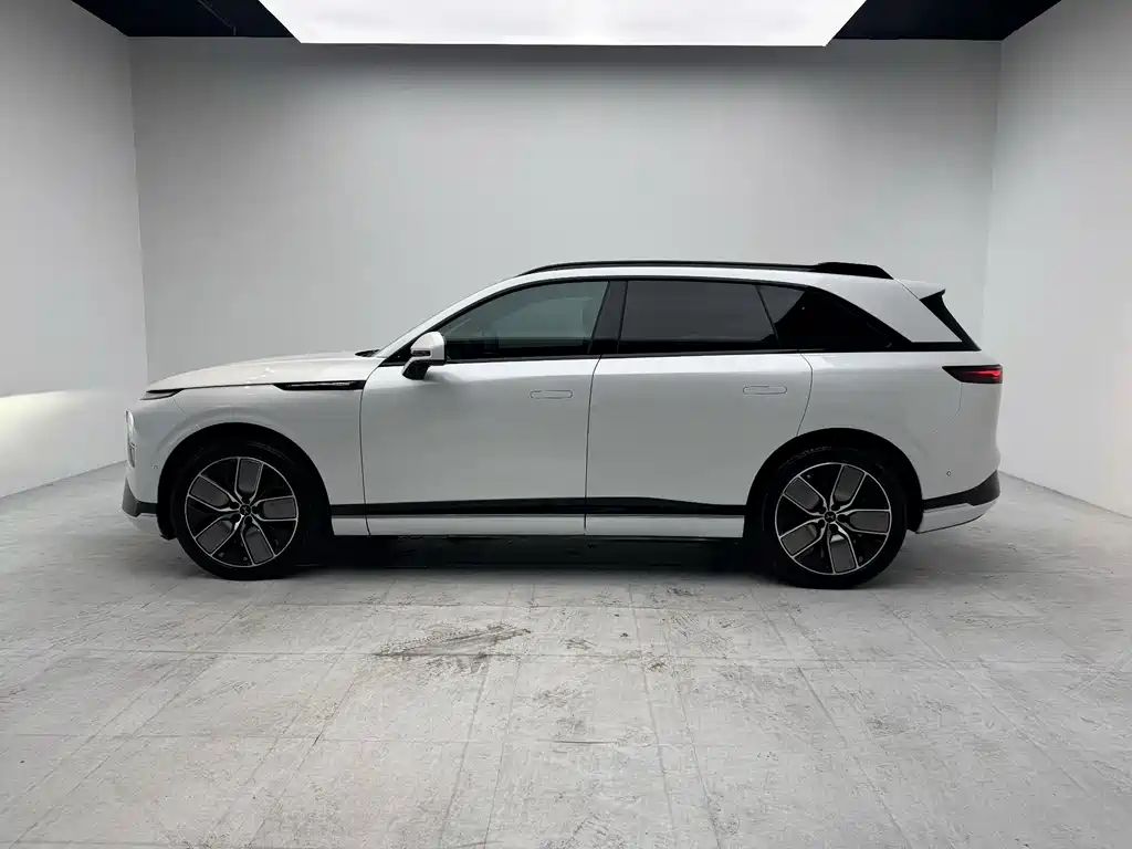 XPeng G9 — миниатюра 14