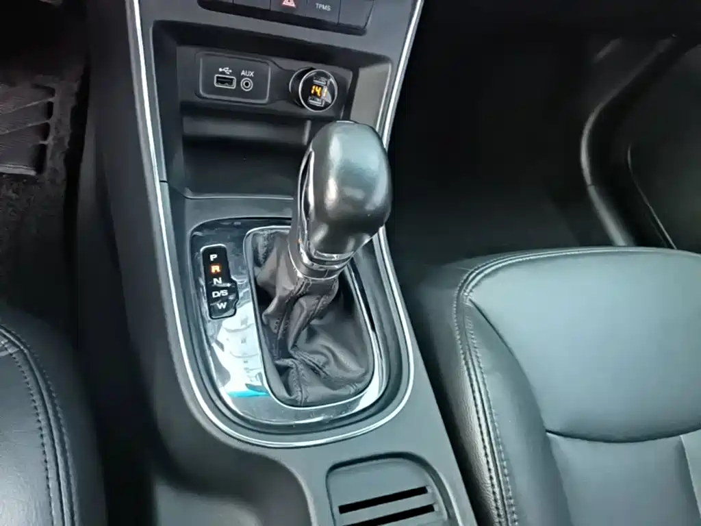 Roewe 360 — миниатюра 14