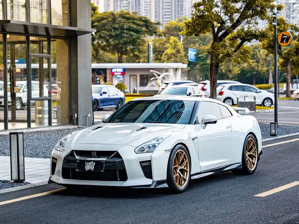 Nissan GT-R — миниатюра 4