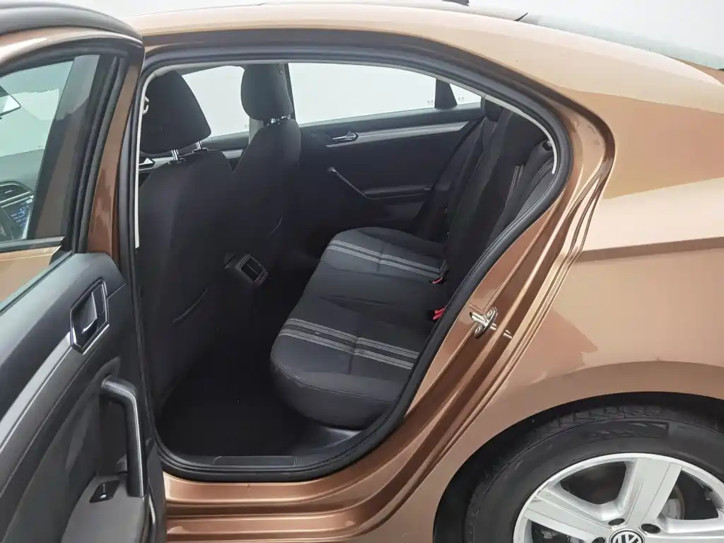 Volkswagen Lamando — миниатюра 15