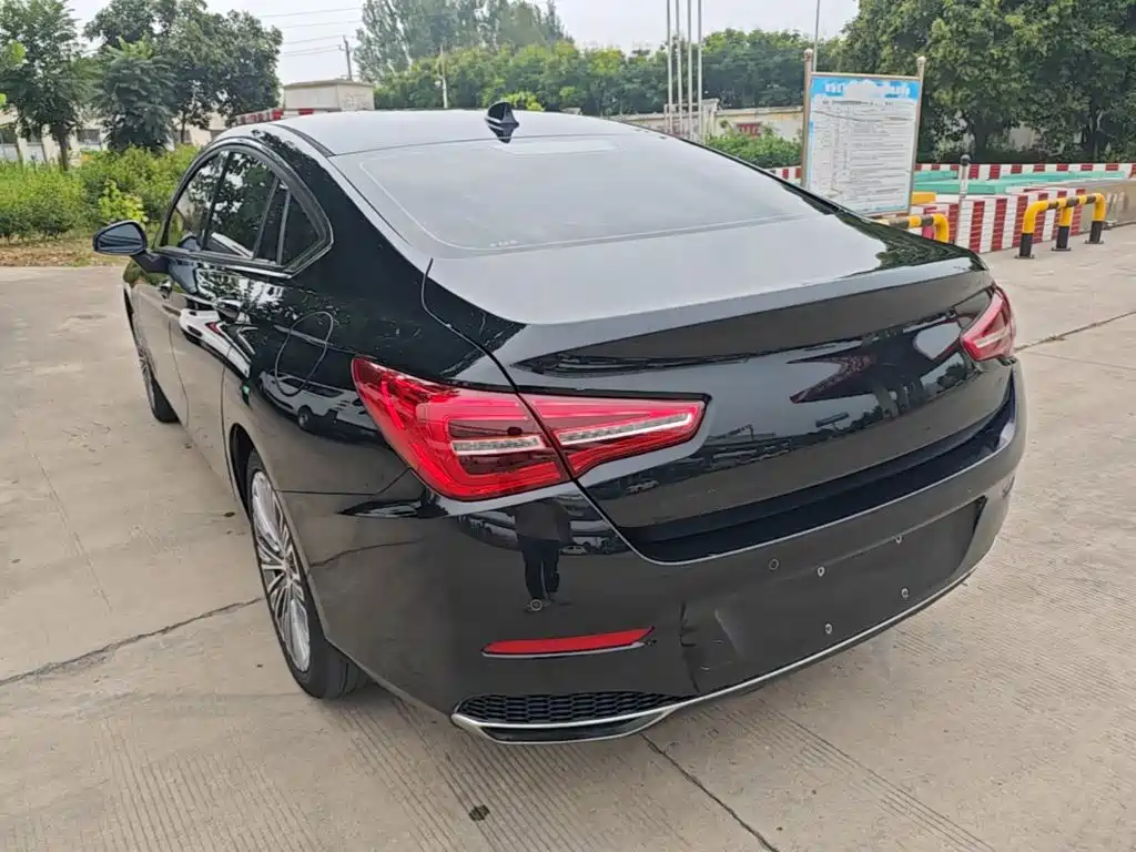 Hongqi Hongqi H5 — миниатюра 5