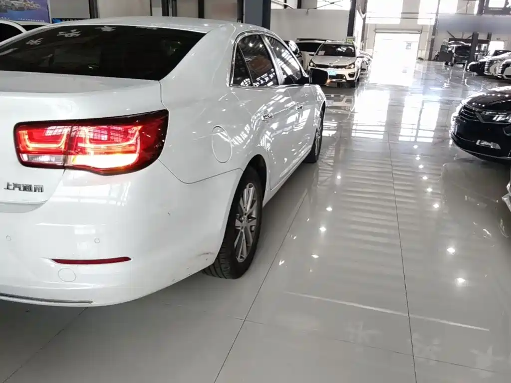 Chevrolet Malibu — миниатюра 8