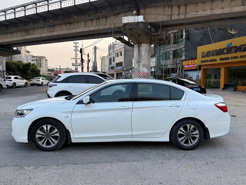 Honda Accord — миниатюра 24