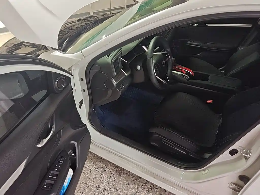 Honda Civic — миниатюра 17
