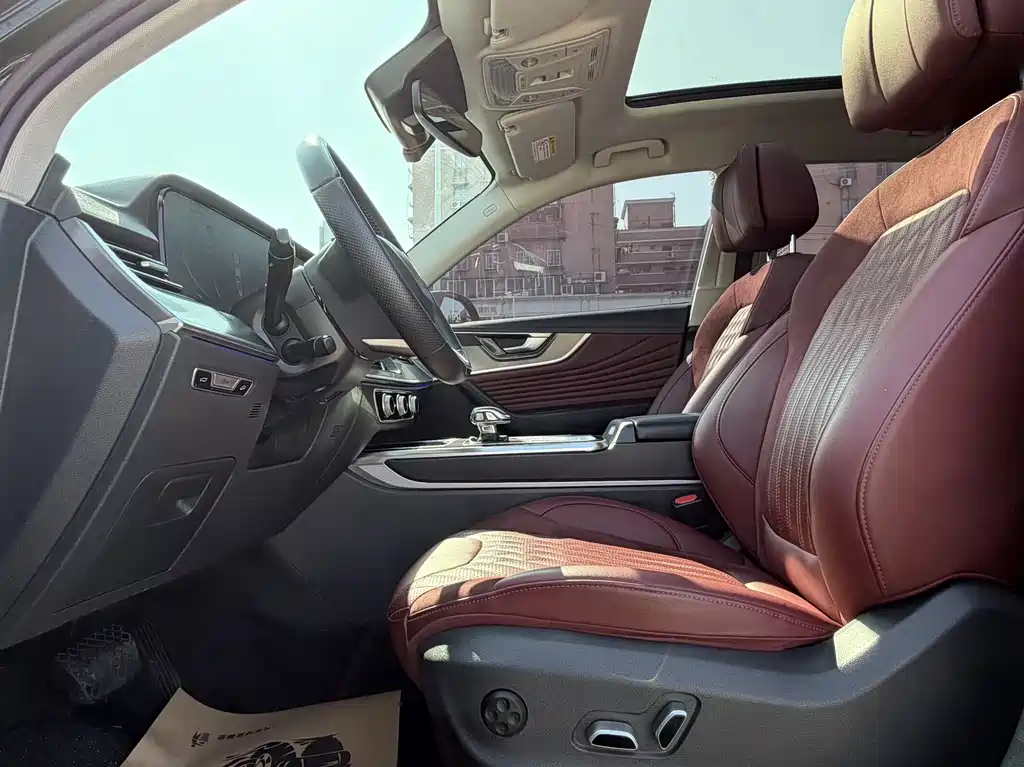 Hongqi HS5 2023 2.0T Pro