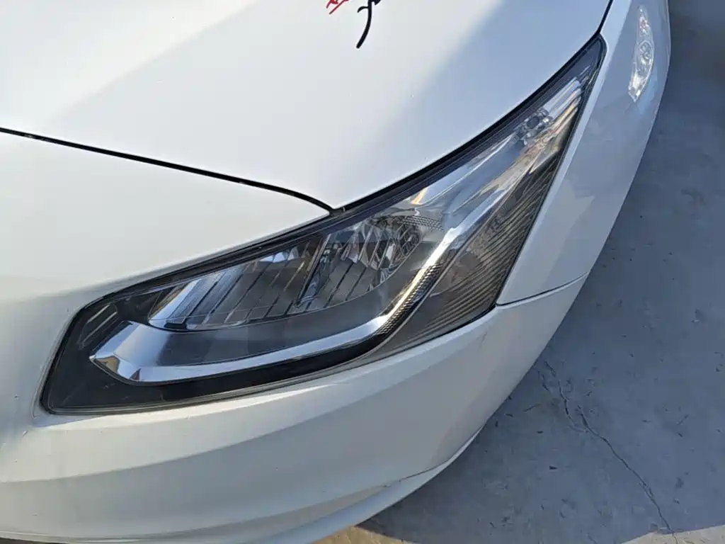 Chevrolet Cruze — миниатюра 24