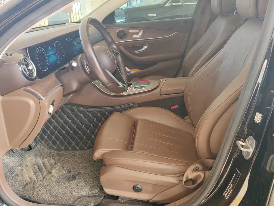 Mercedes-Benz E-Class — миниатюра 9