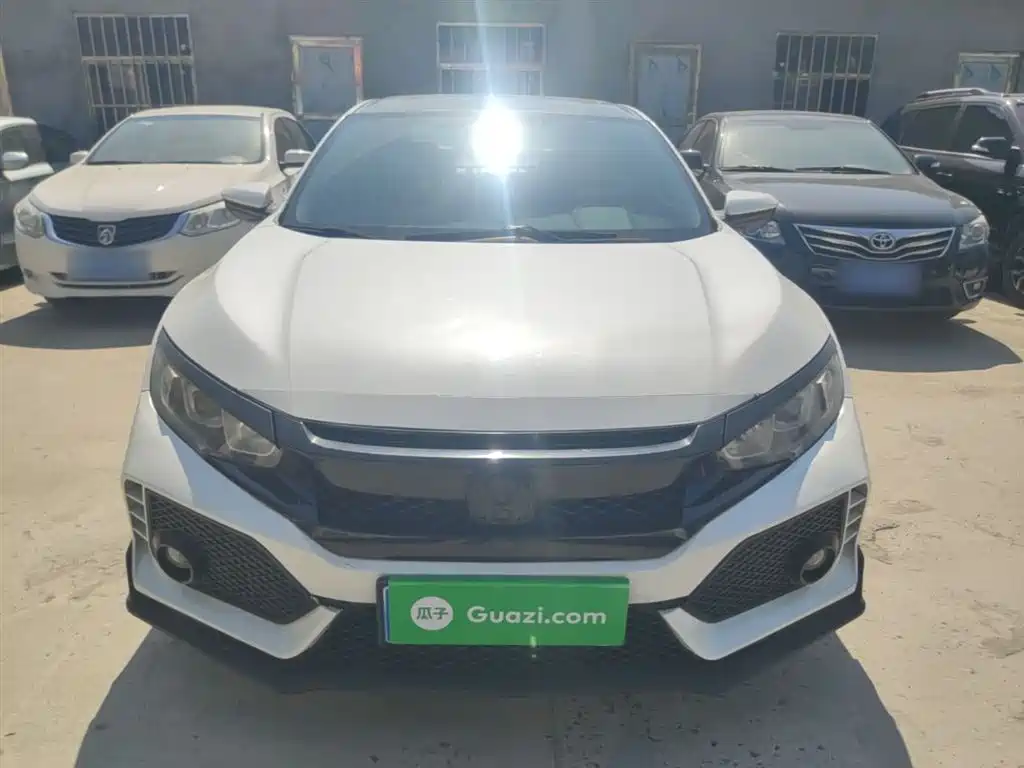Honda Civic 2016 220TURBO CVT Luxury