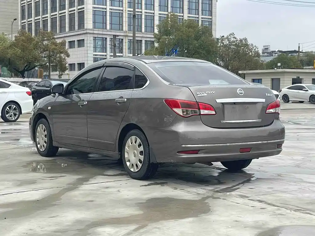 NISSAN XUAN YI
