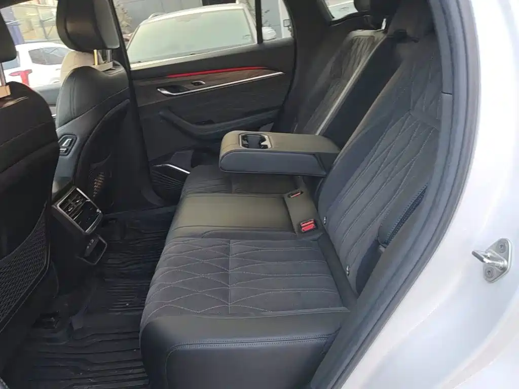 Geely Xingyue L — миниатюра 17