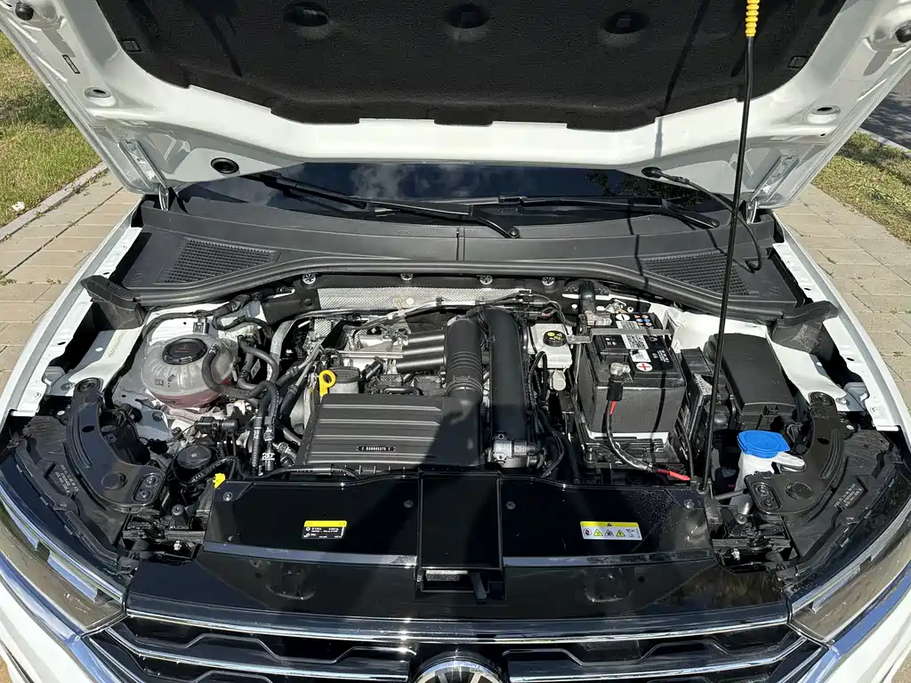 Volkswagen T-Roc — миниатюра 26