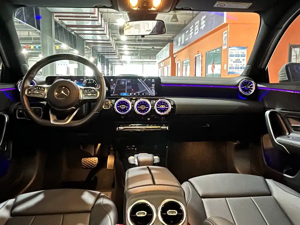 Mercedes-Benz A-Class — миниатюра 8