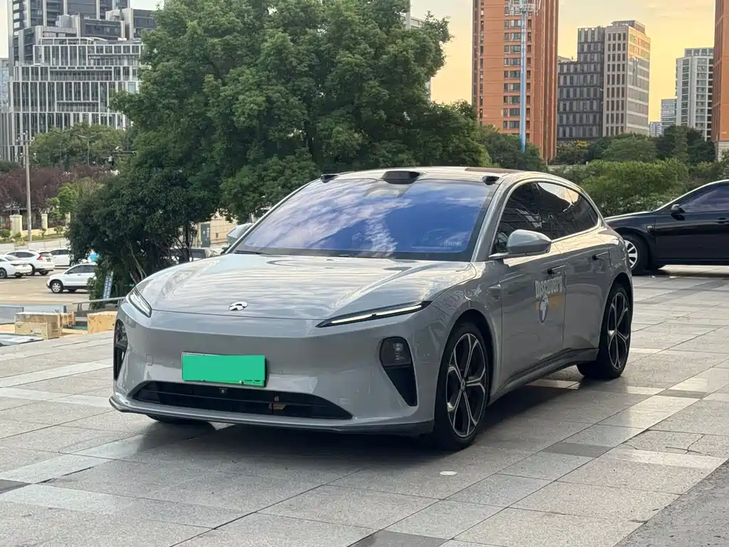 NIO ET5T