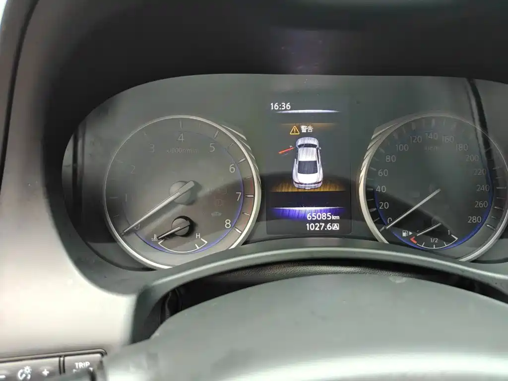 Infiniti Q60 — миниатюра 11