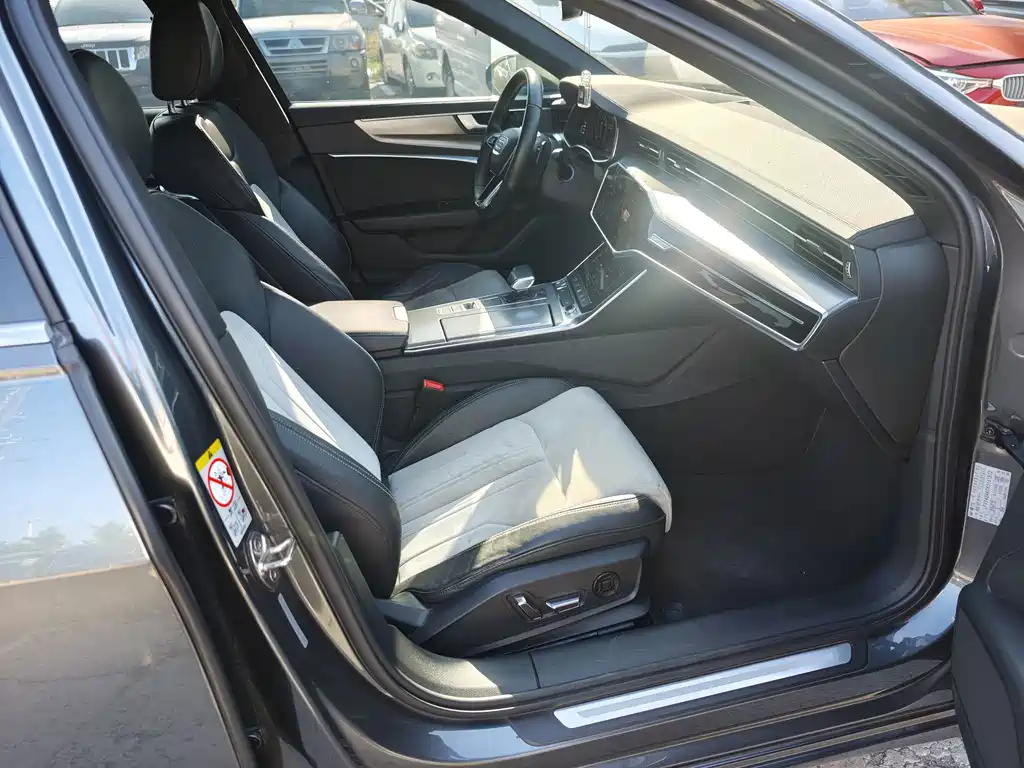 Audi A6L — миниатюра 10