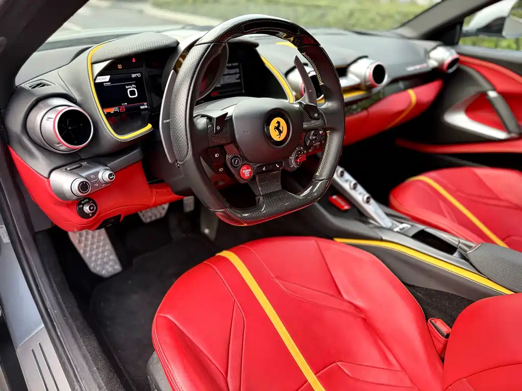 Ferrari 812 — миниатюра 7