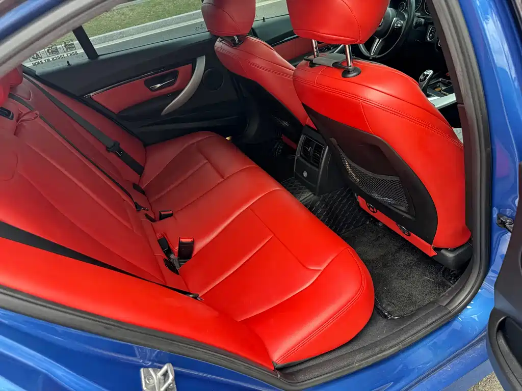 BMW 3 Series — миниатюра 17