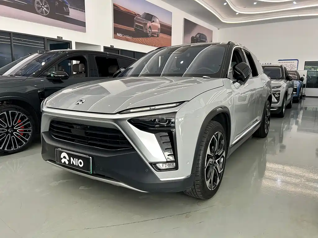 NIO ES8