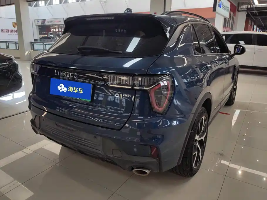 Lynk & Co 01 EM-P — миниатюра 3