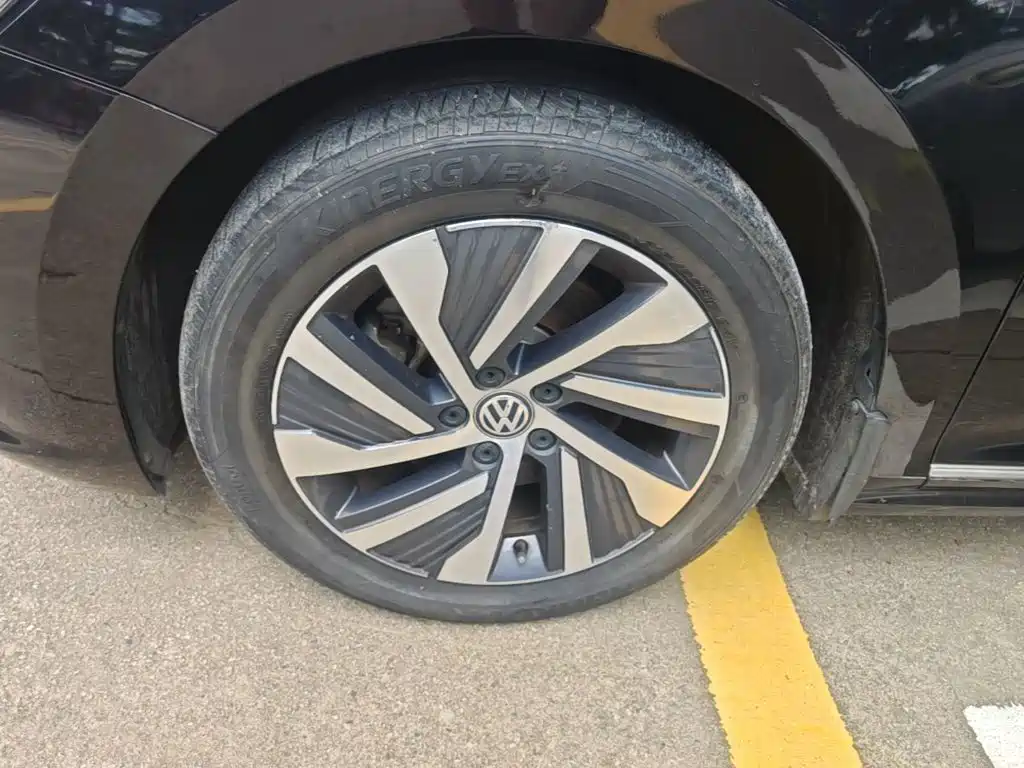 Volkswagen 帕萨特插电混动 — миниатюра 23