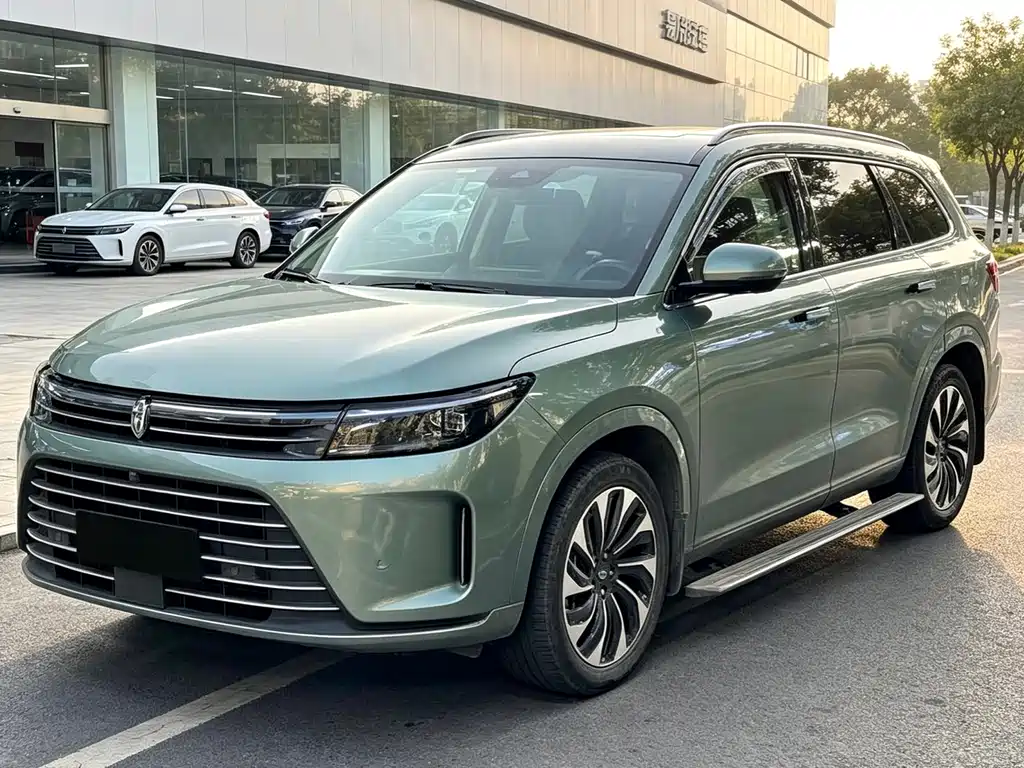 AITO Wenjie AITO M7