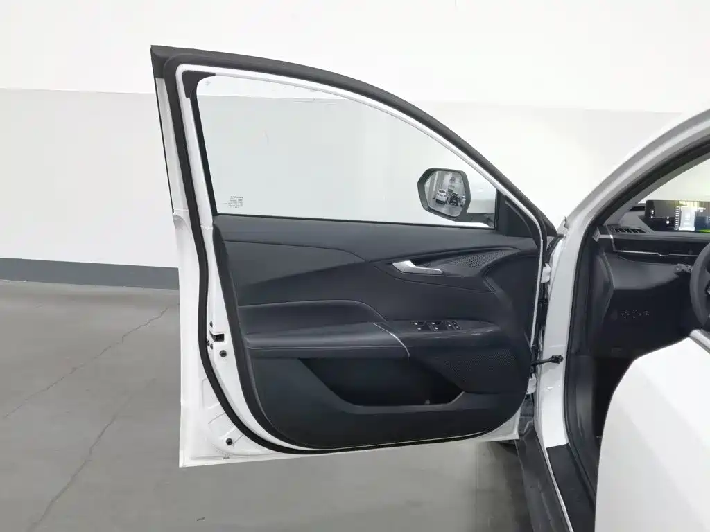 Changan Eado — миниатюра 8
