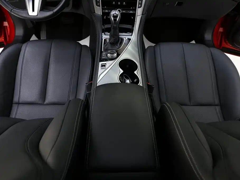 Infiniti Q60 2019 2.0T Luxury