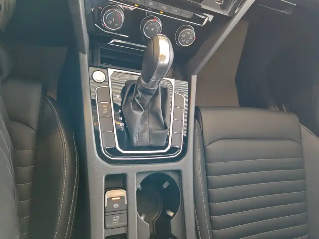 Volkswagen Magotan — миниатюра 14