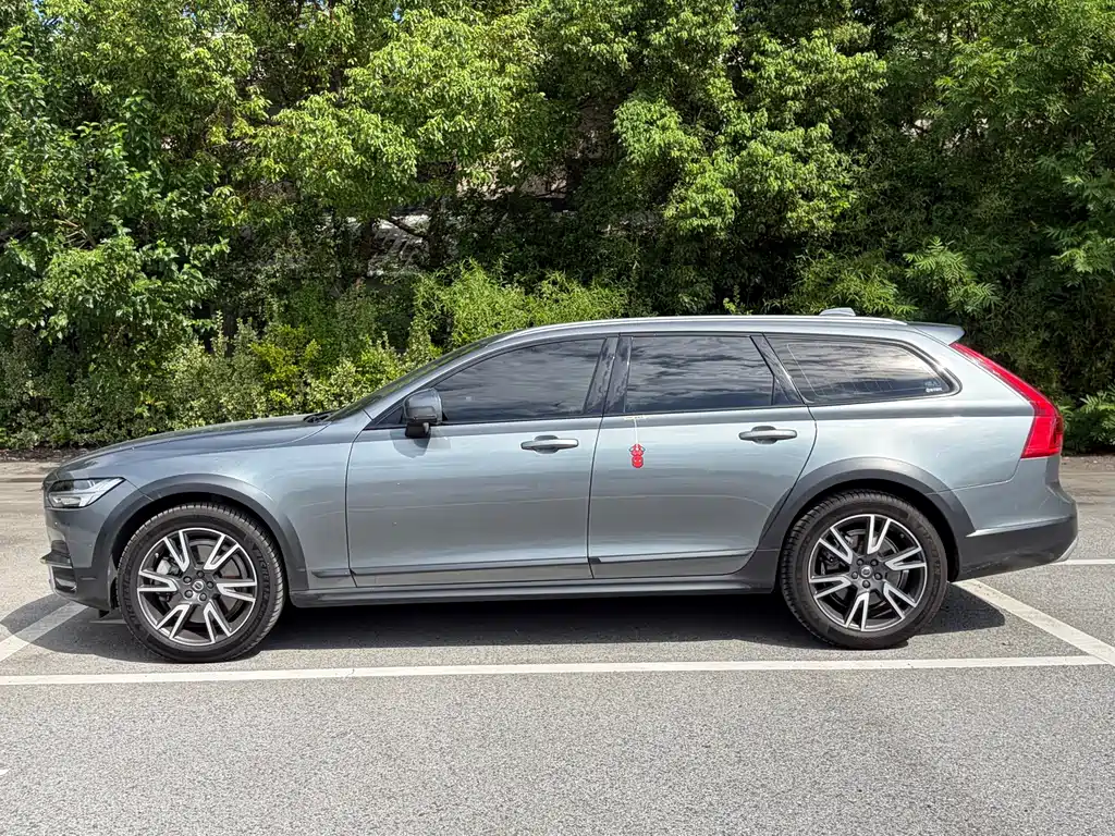 Volvo V90 — миниатюра 4