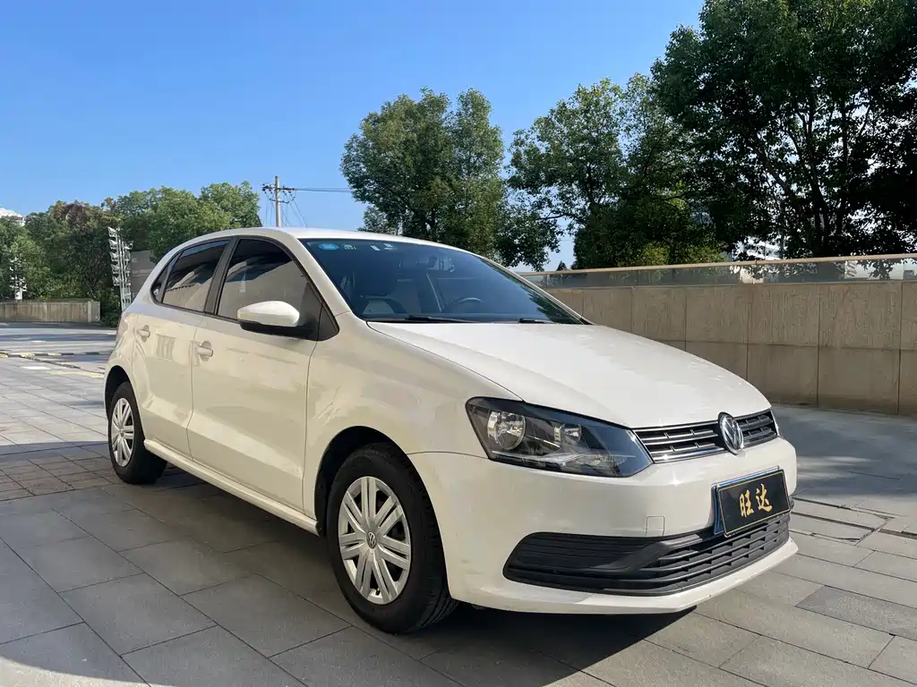 Volkswagen Polo 2018 1.5L AT