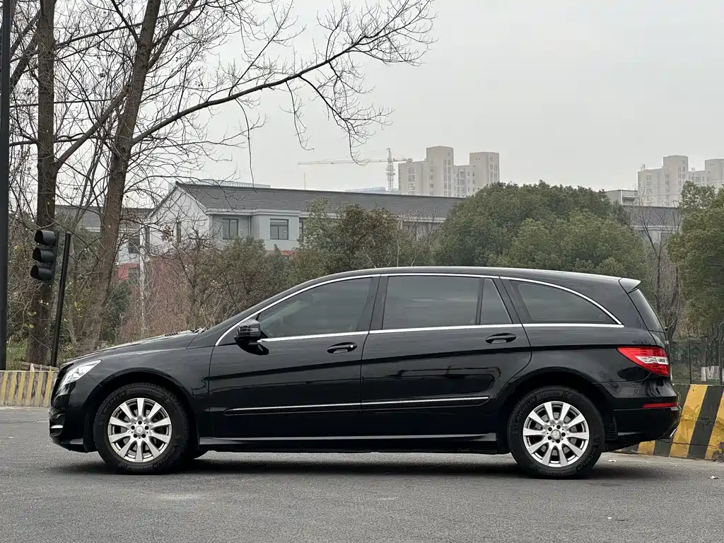 MERCEDES-BENZ R CLASS