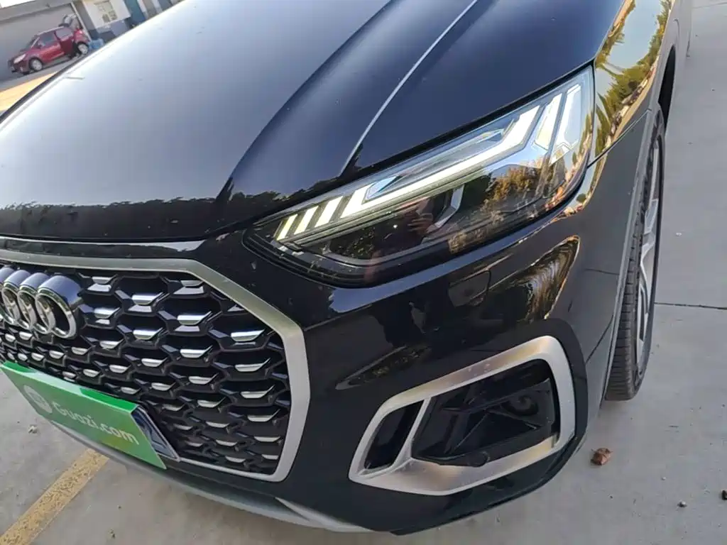 Audi Q5L Sportback — миниатюра 24
