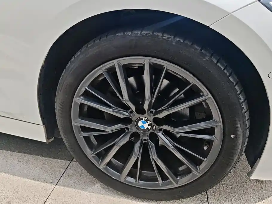 BMW 3 Series — миниатюра 6