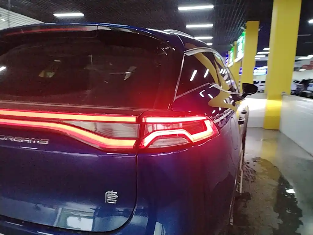 BYD Tang New Energy — миниатюра 8