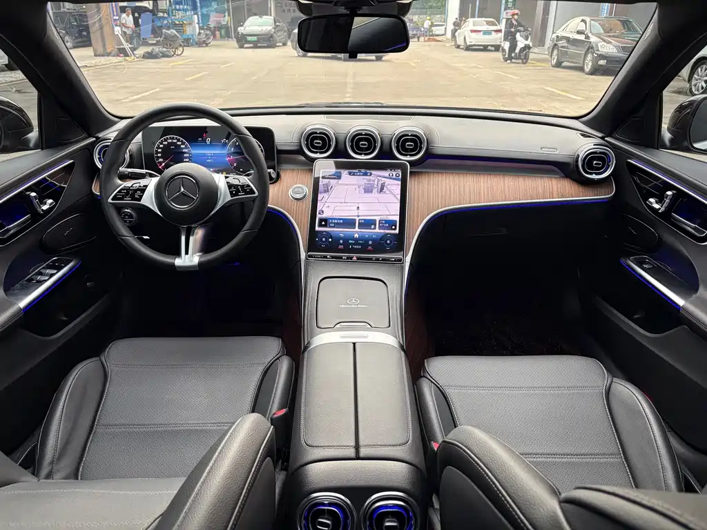 Mercedes-Benz C-Class — миниатюра 9