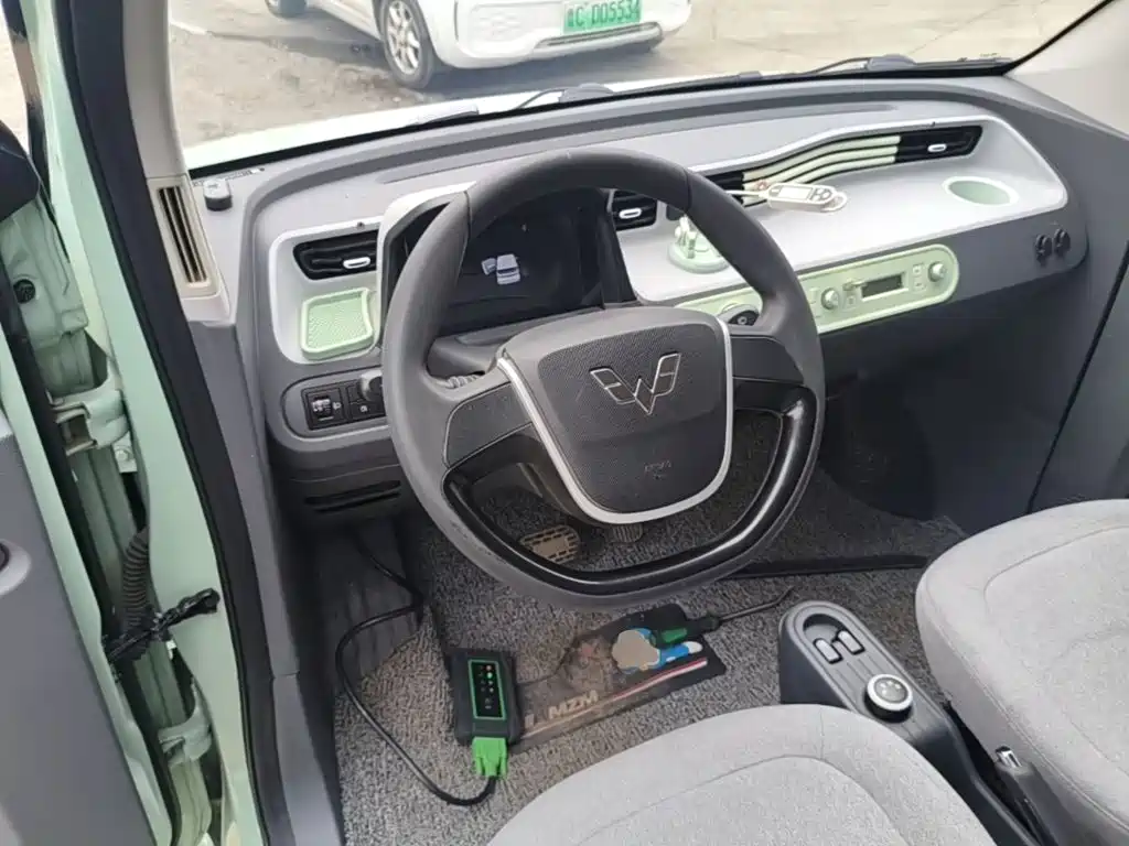 Wuling MINIEV — миниатюра 11