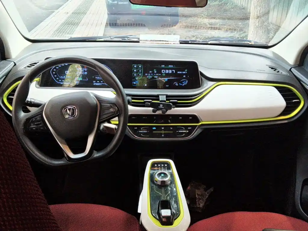 Changan Benben E-Star — миниатюра 10