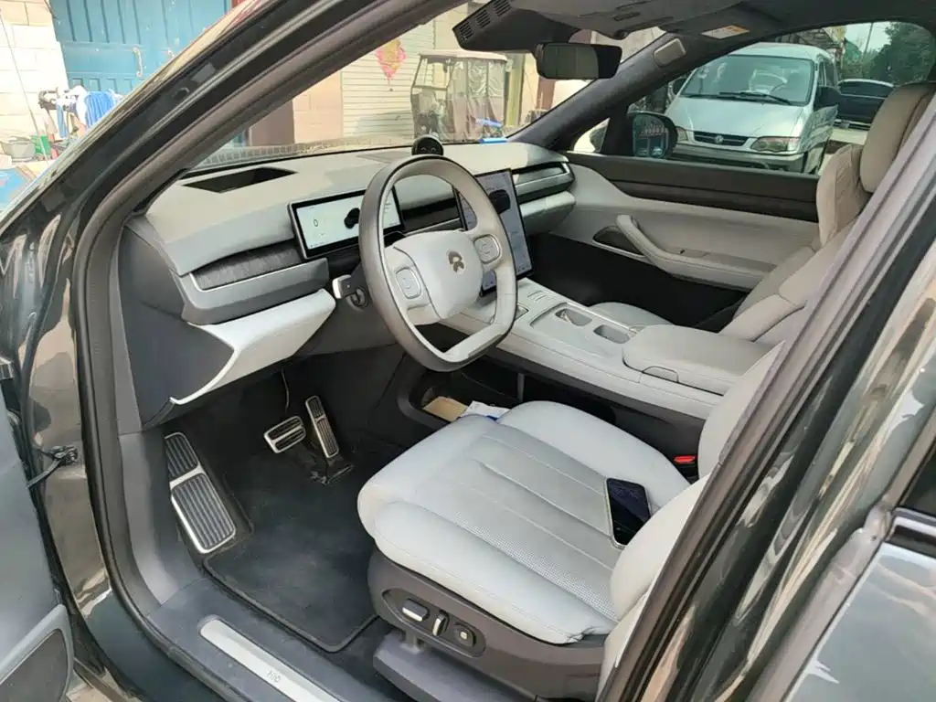 NIO ES8 — миниатюра 16
