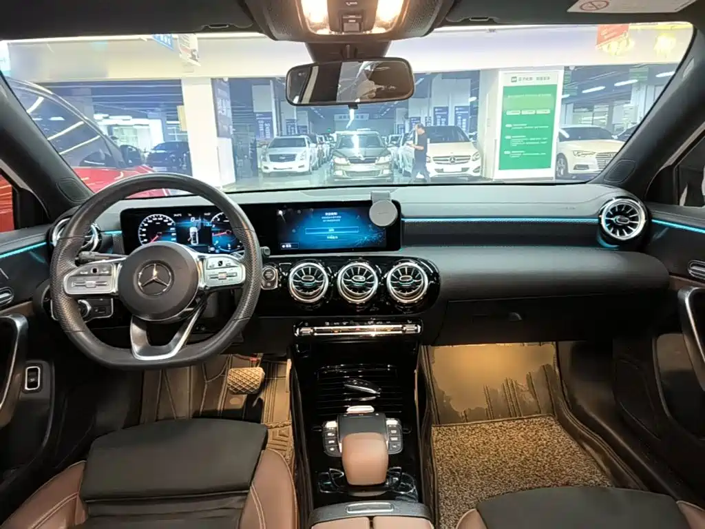 Mercedes-Benz A-Class — миниатюра 10