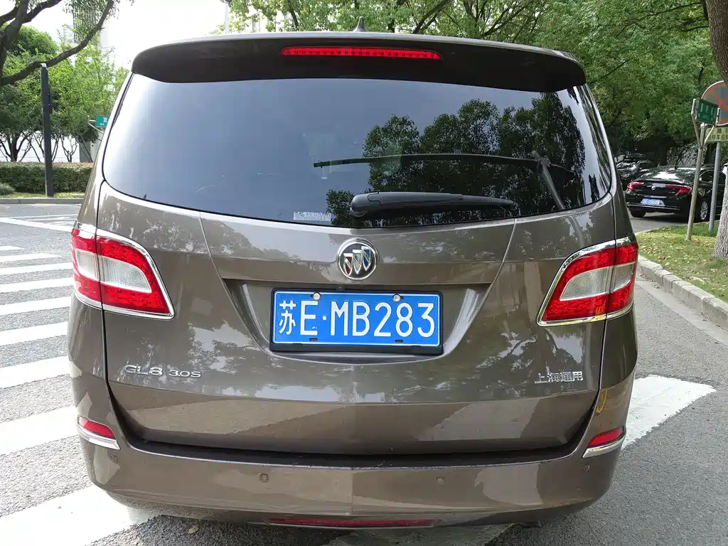 Buick GL8 — миниатюра 5